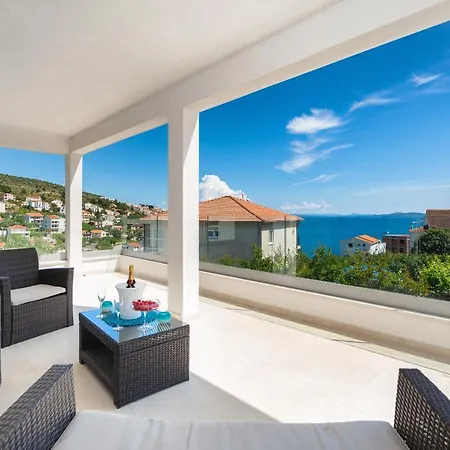 Villa Miholina - With Heated Swimming Pool Trogir Exterior photo