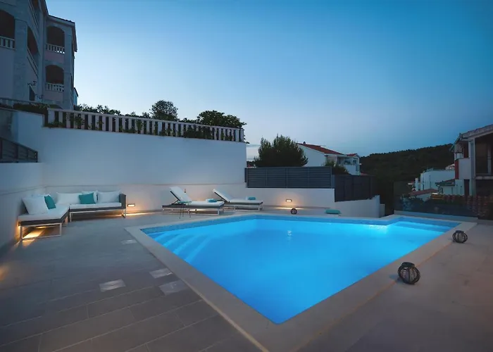Villa Miholina - With Heated Swimming Pool