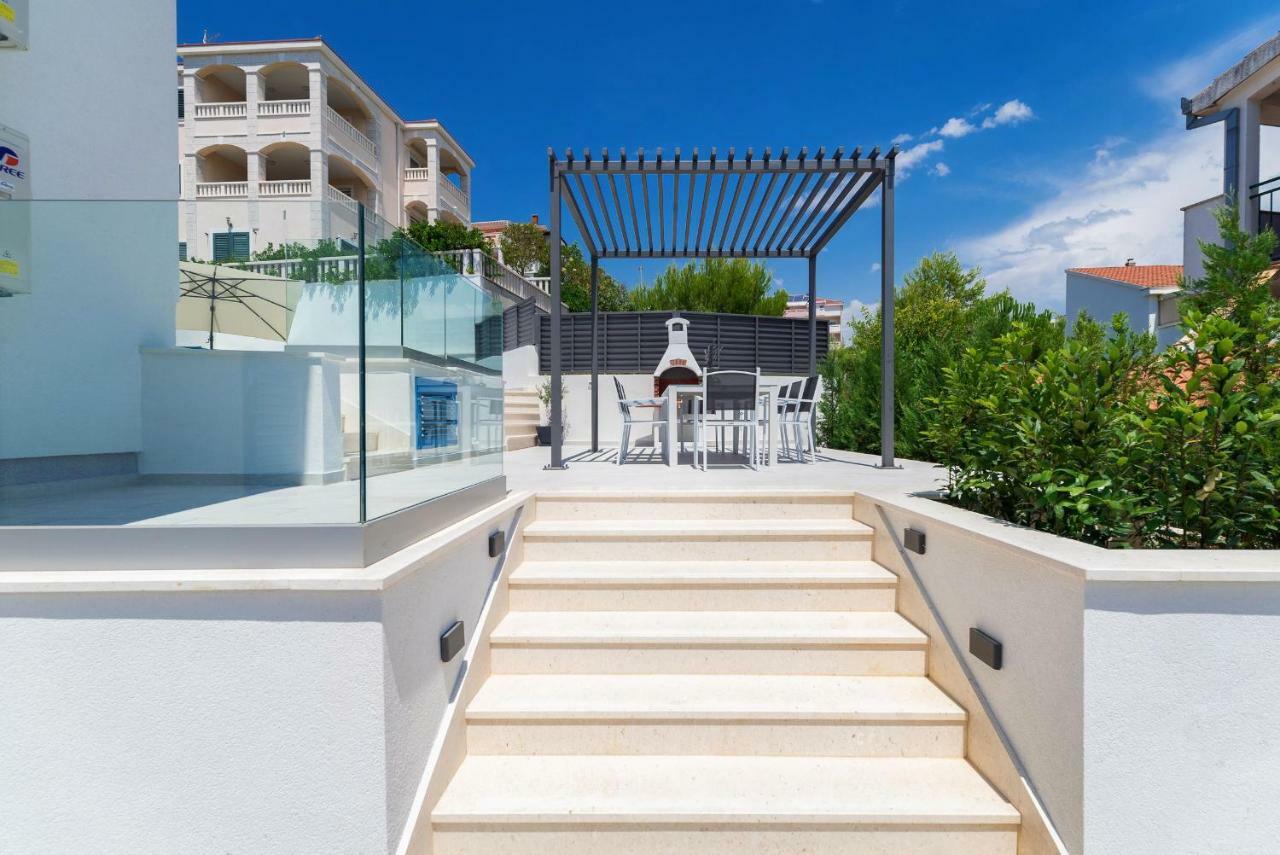 Miholina - With Heated Swimming Pool Trogir