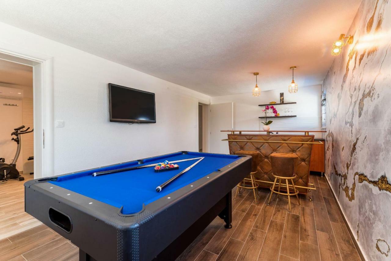 Villa Miholina - With Heated Swimming Pool *