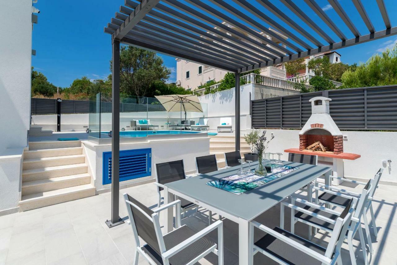 Villa Miholina - With Heated Swimming Pool *
