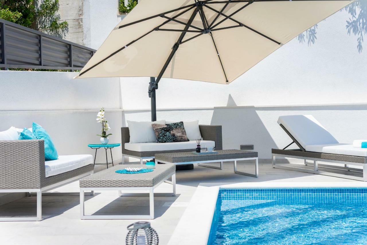 Miholina - With Heated Swimming Pool Villa *
