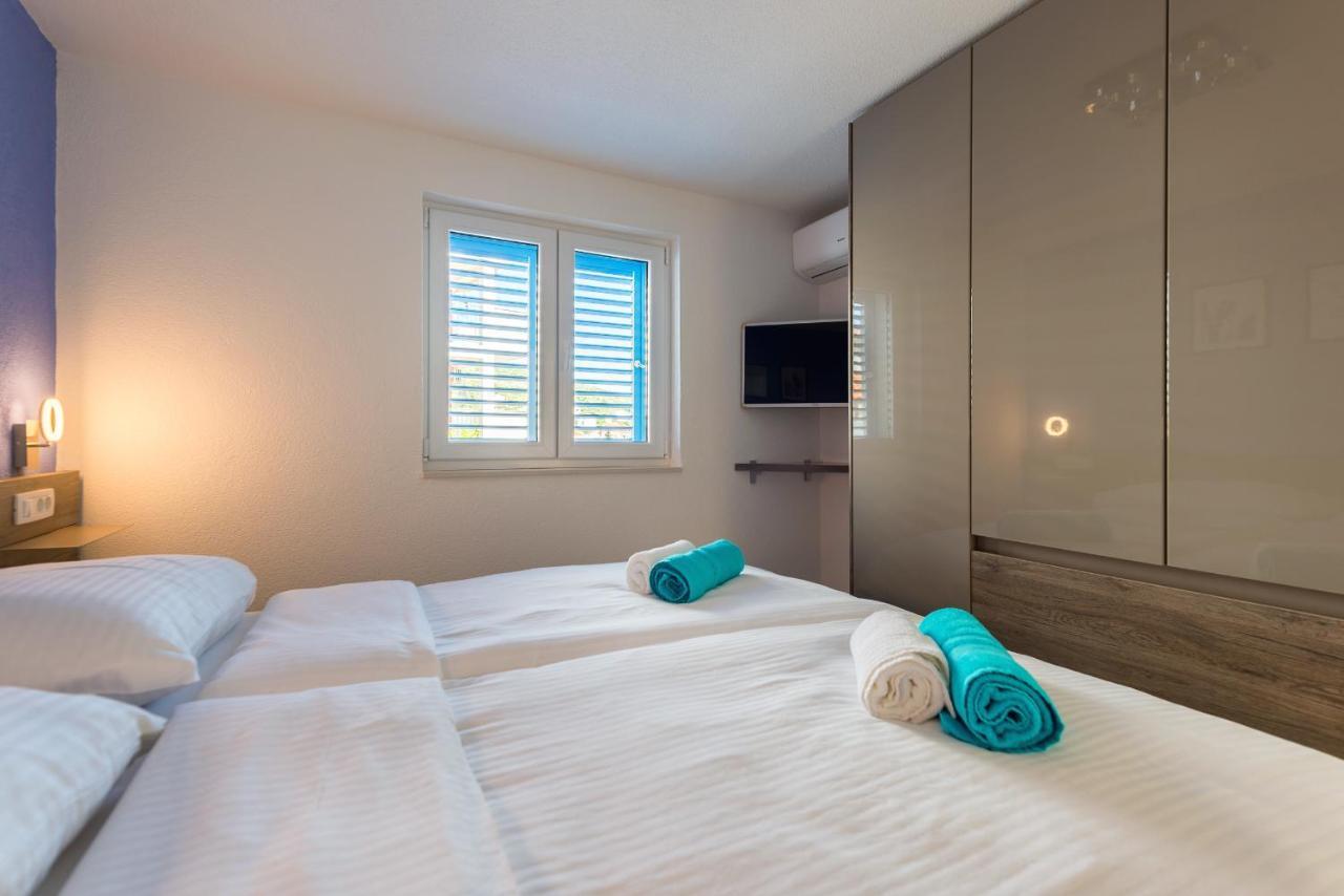 Miholina - With Heated Swimming Pool Villa Trogir