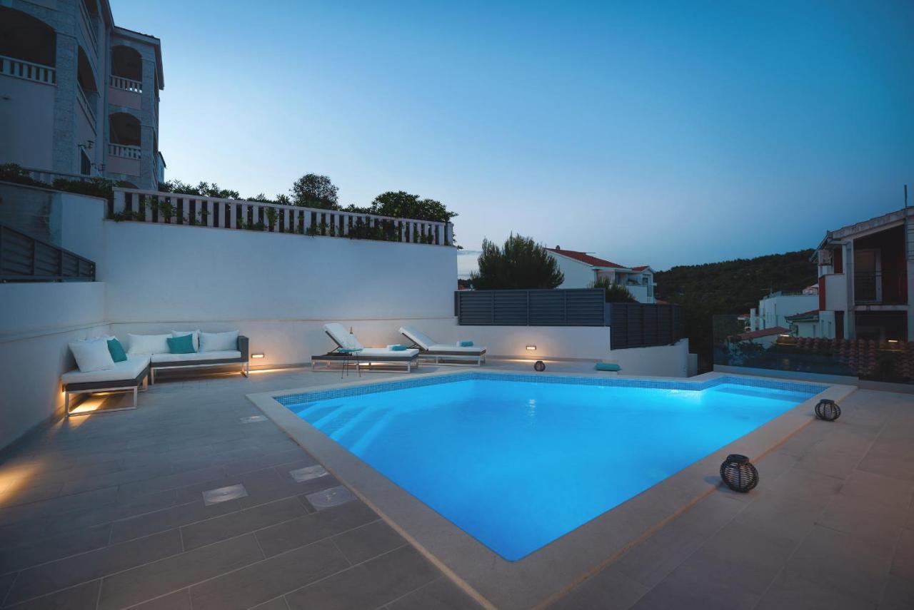 Miholina - With Heated Swimming Pool Villa Trogir